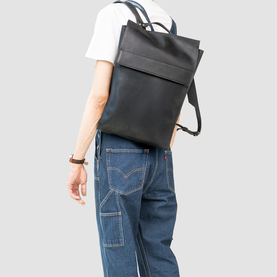 Leather Backpack - Metropolian (Black)